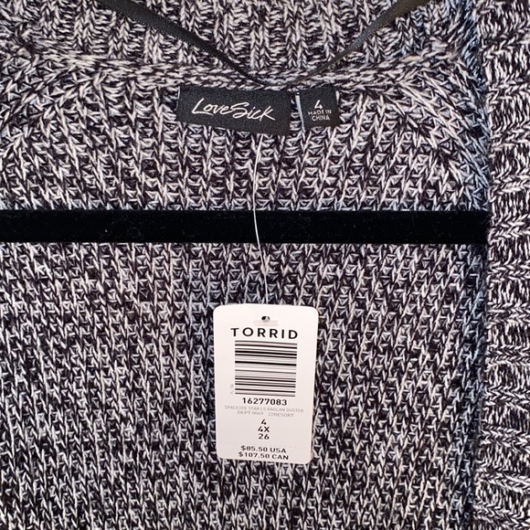 Torrid Lovesick Colorful Skull Print Raglan Duster Sweater - Picture 7 of 9